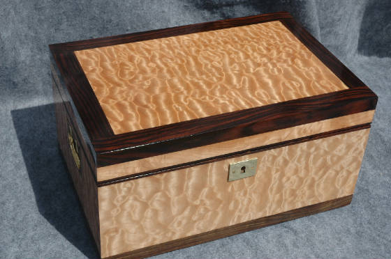 quilted maple instrument quality keepsake box with ebony trim lock museum quality